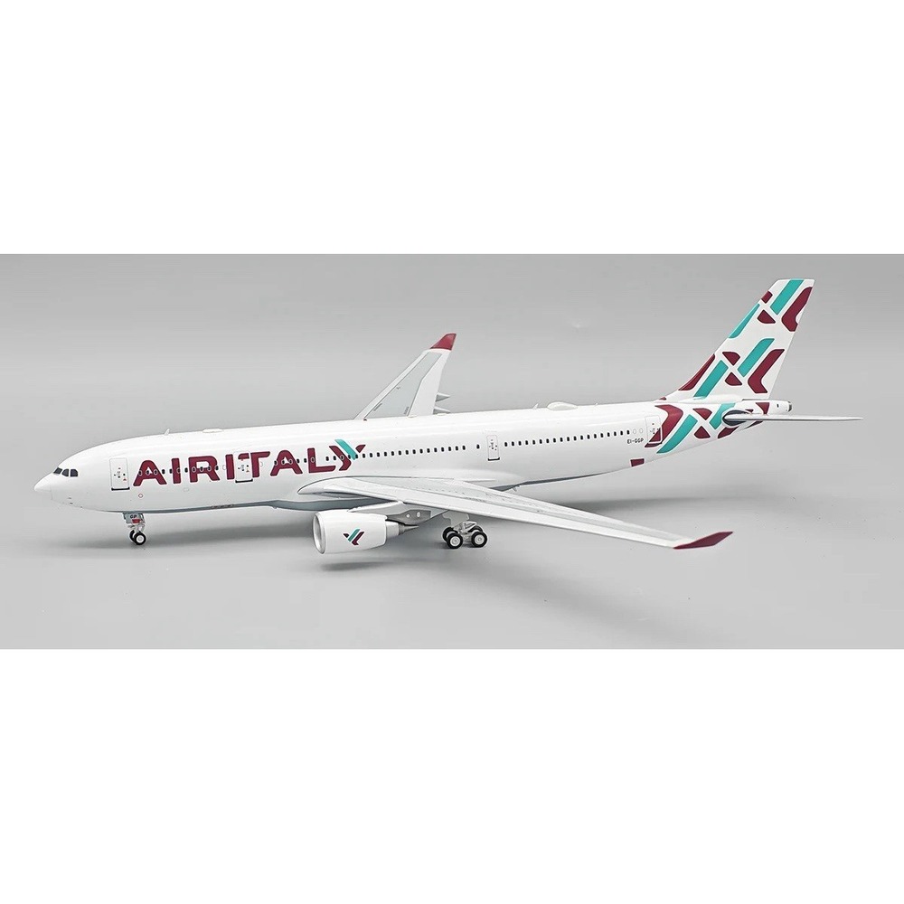 INFLIGHT/AIR ITALY/A330-200 / EI-GGP / IF332IG0925 / 1:200/NEW/010304